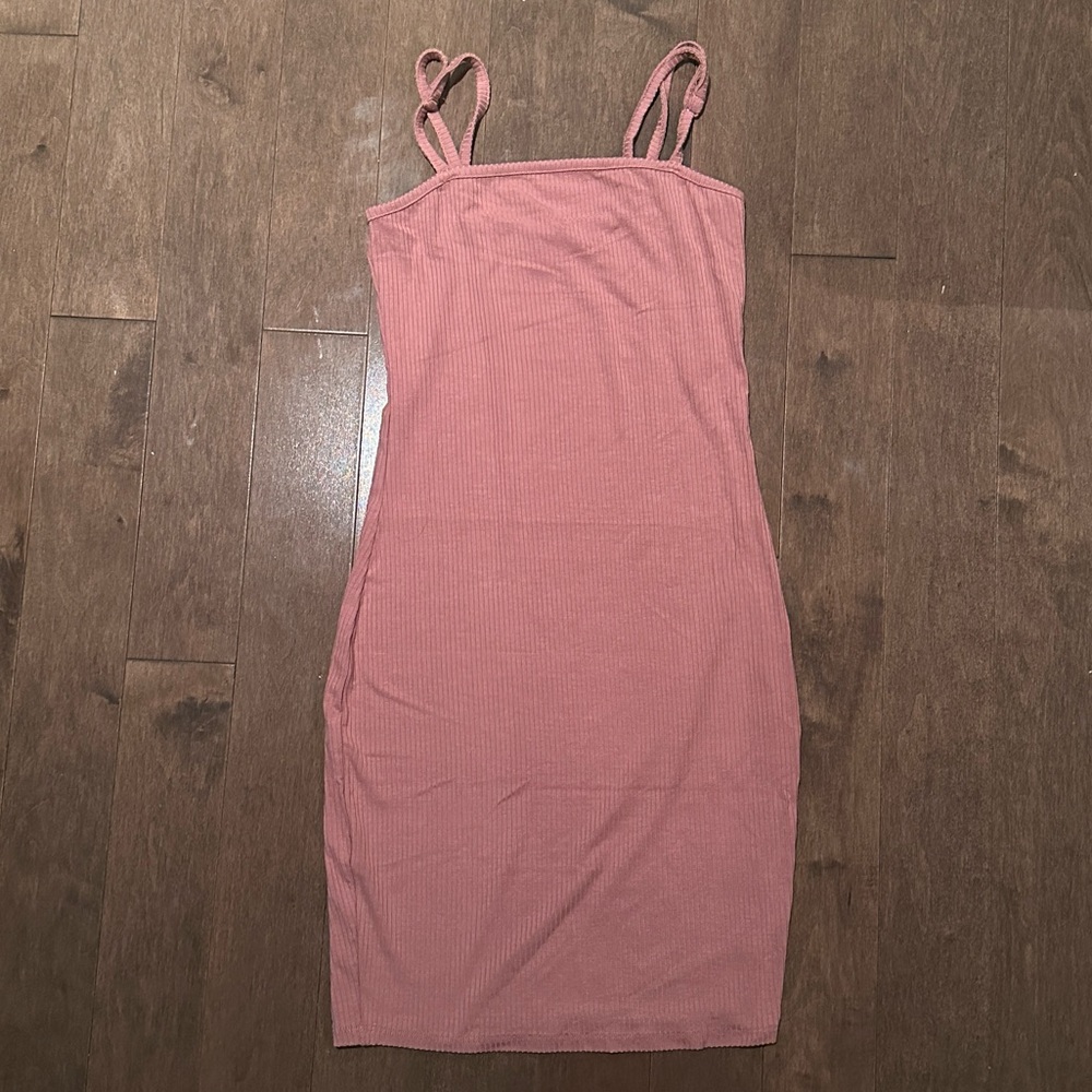 Mauve pink dress with adjustable straps